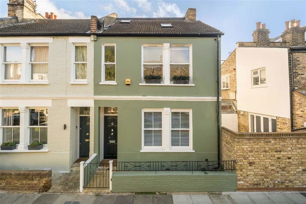 Property photo 1 of 14