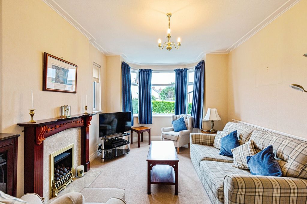 Property photo 3 of 25 Pbox-Img.Jpg