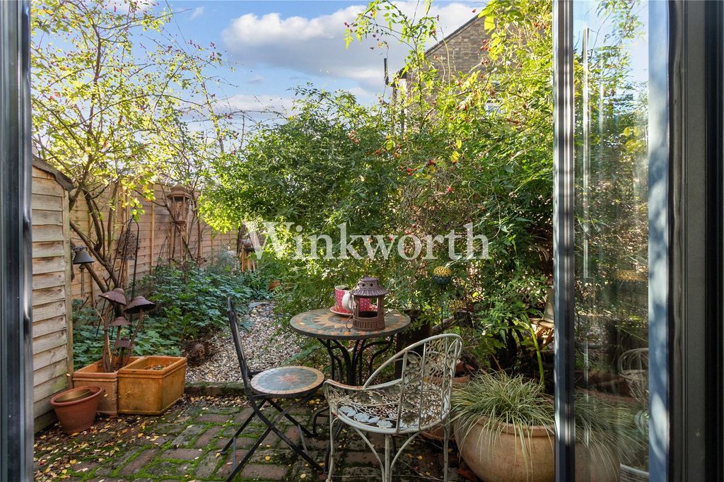 Property photo 3 of 12 Picture No. 10