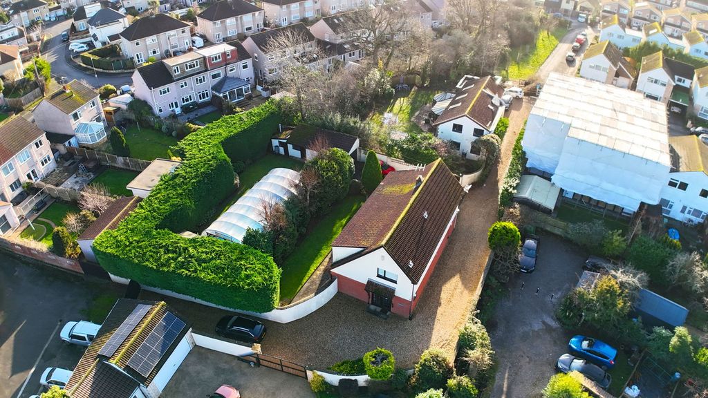 Property photo 2 of 48