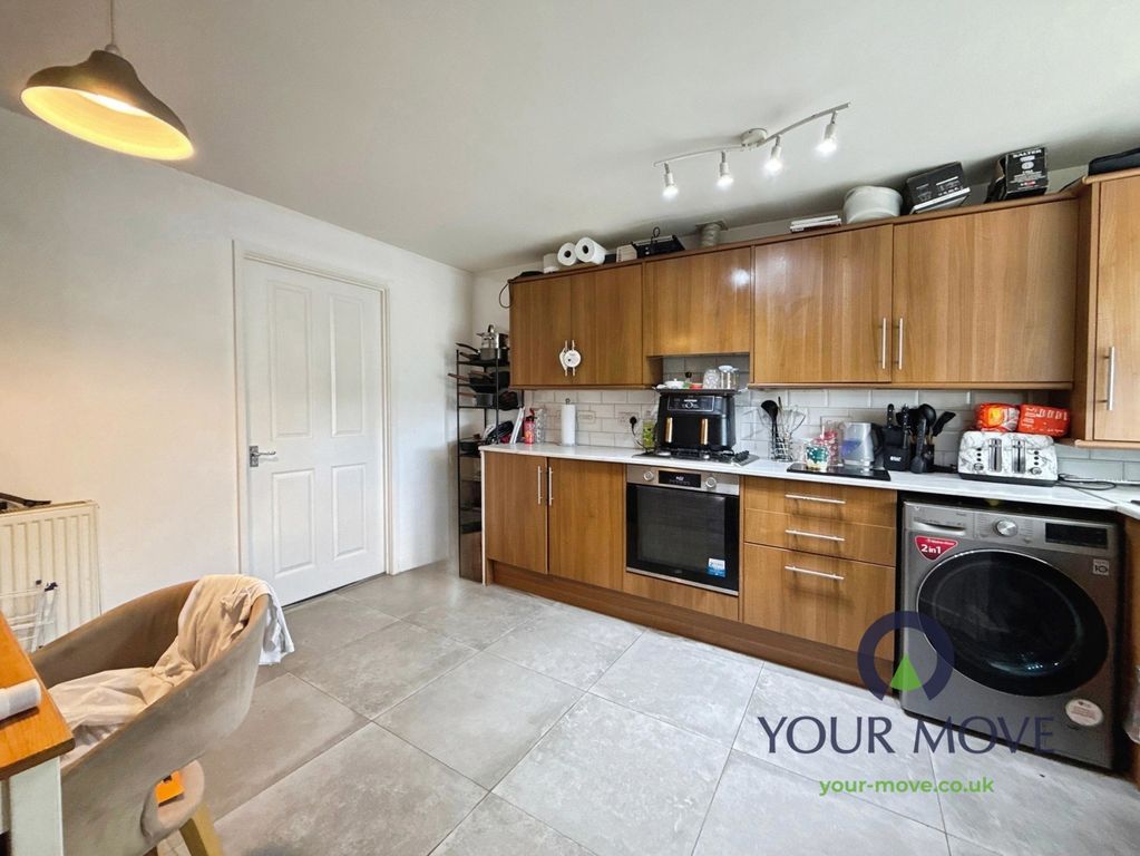 Property photo 2 of 15 Pbox-Img.Jpg