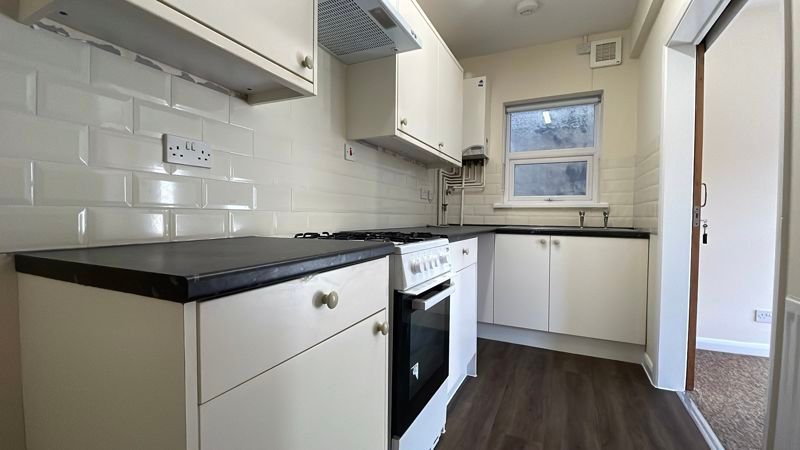 Property photo 3 of 7 Photo 5