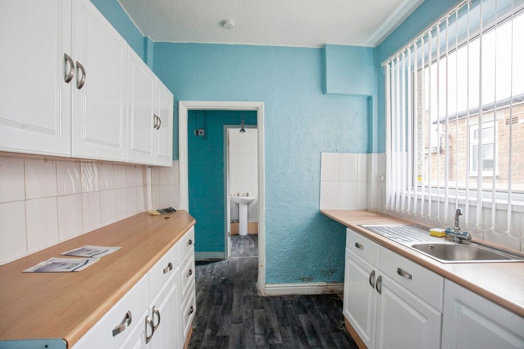 Property photo 2 of 17 Photo