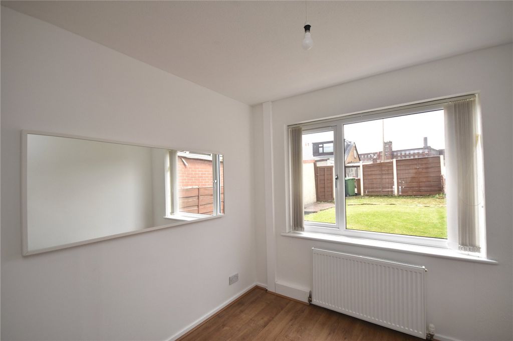 Property photo 3 of 18 Picture No. 12