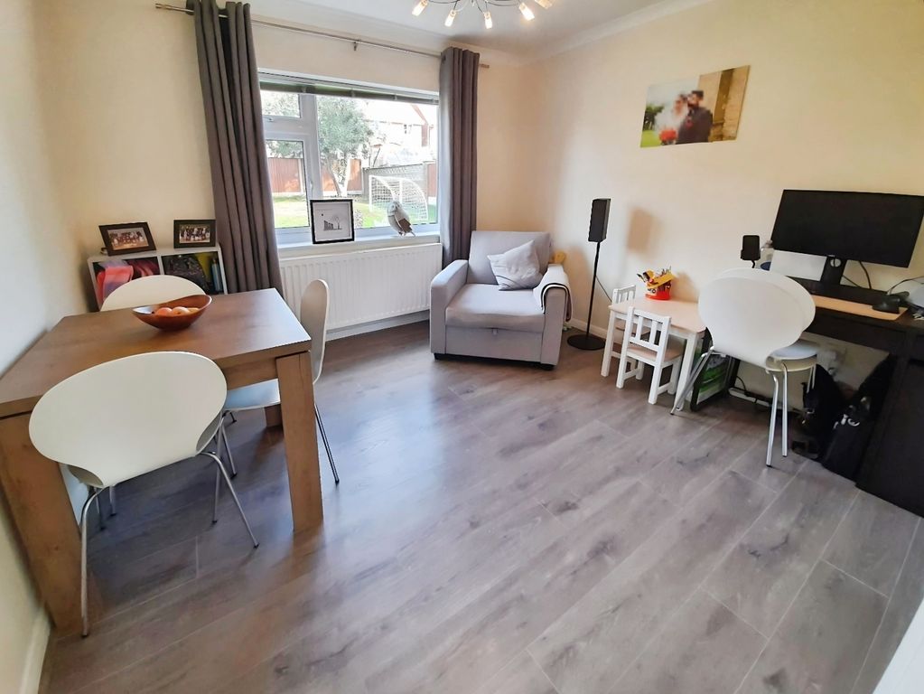 Property photo 3 of 15 Pbox-Dining_Room-336499.Jpeg