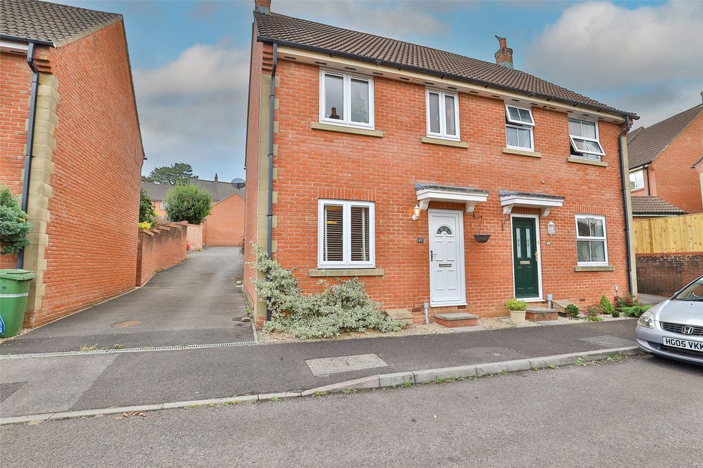 Property photo 1 of 21 Picture No. 12