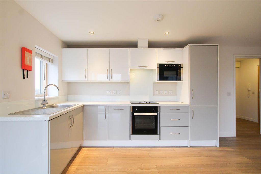 Property photo 3 of 12 Img_6046.Jpg