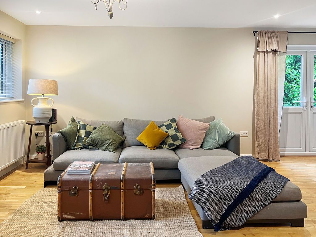 Property photo 1 of 22