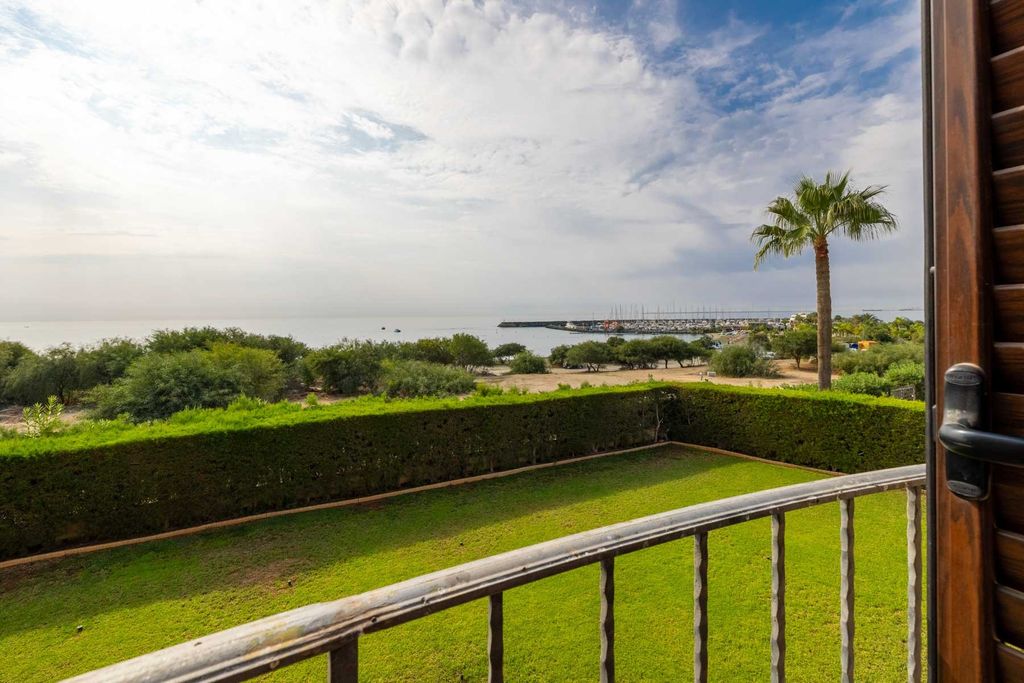 Property photo 1 of 30