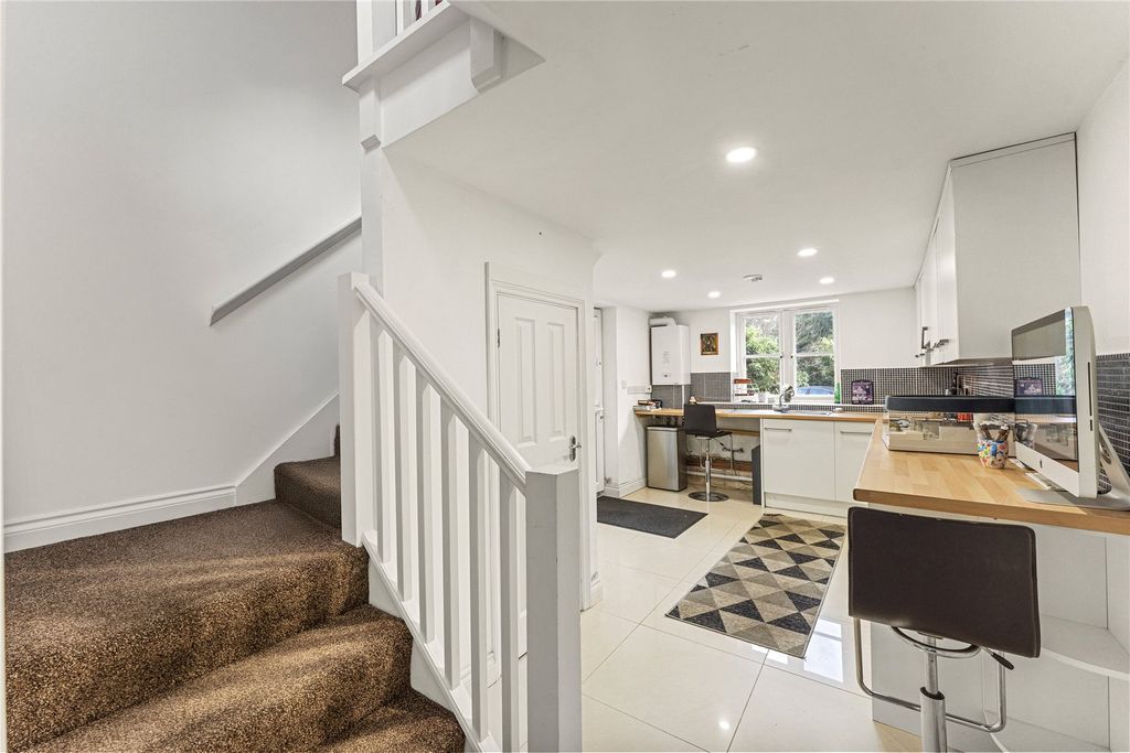Property photo 1 of 11 1