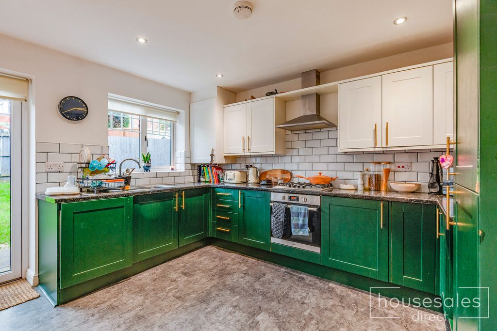 Property photo 3 of 17