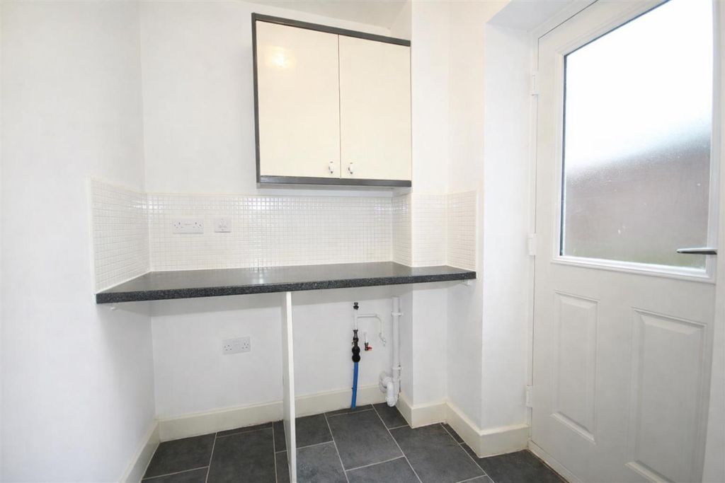 Property photo 3 of 18 Mapplewell4.Png