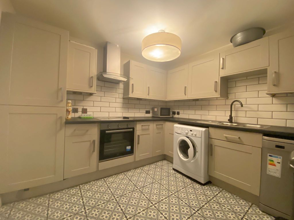 Property photo 2 of 13 2