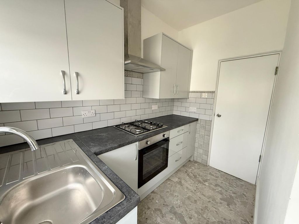 Property photo 3 of 14 Gallery