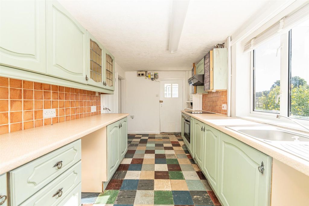 Property photo 3 of 30 Dk25Otbp9Egfhhc4Hqwxlq.Jpg