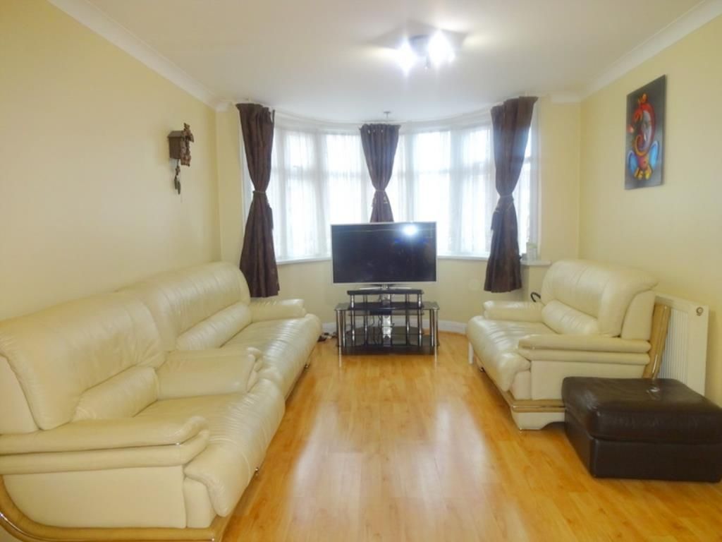 Property photo 3 of 16