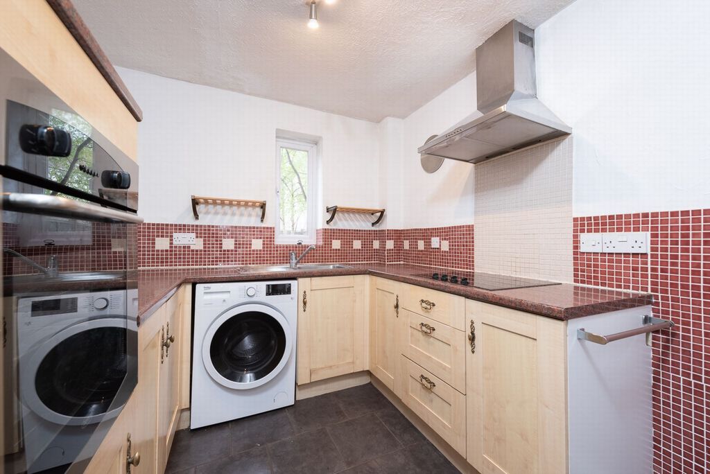 Property photo 2 of 11 Photo 8