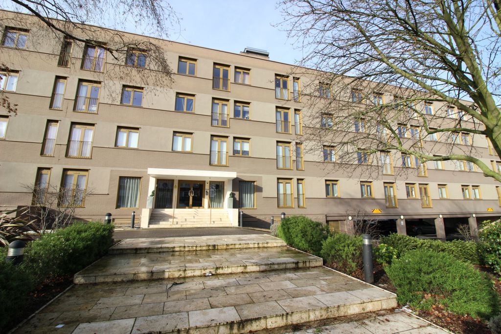 Property photo 1 of 9