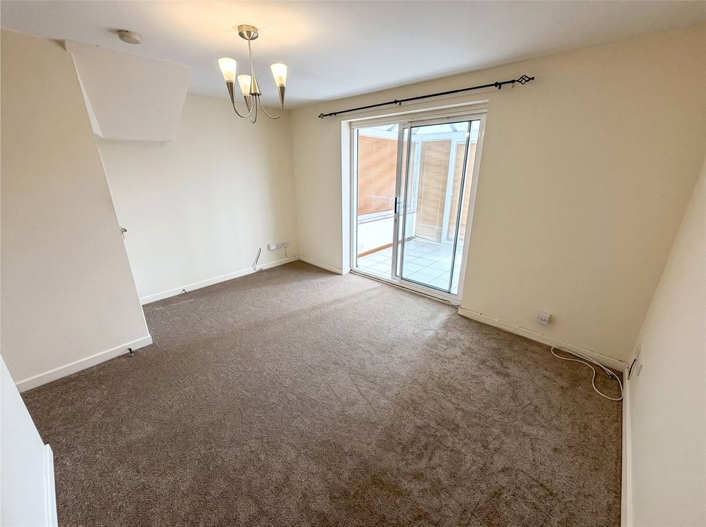 Property photo 3 of 10 Picture No. 14