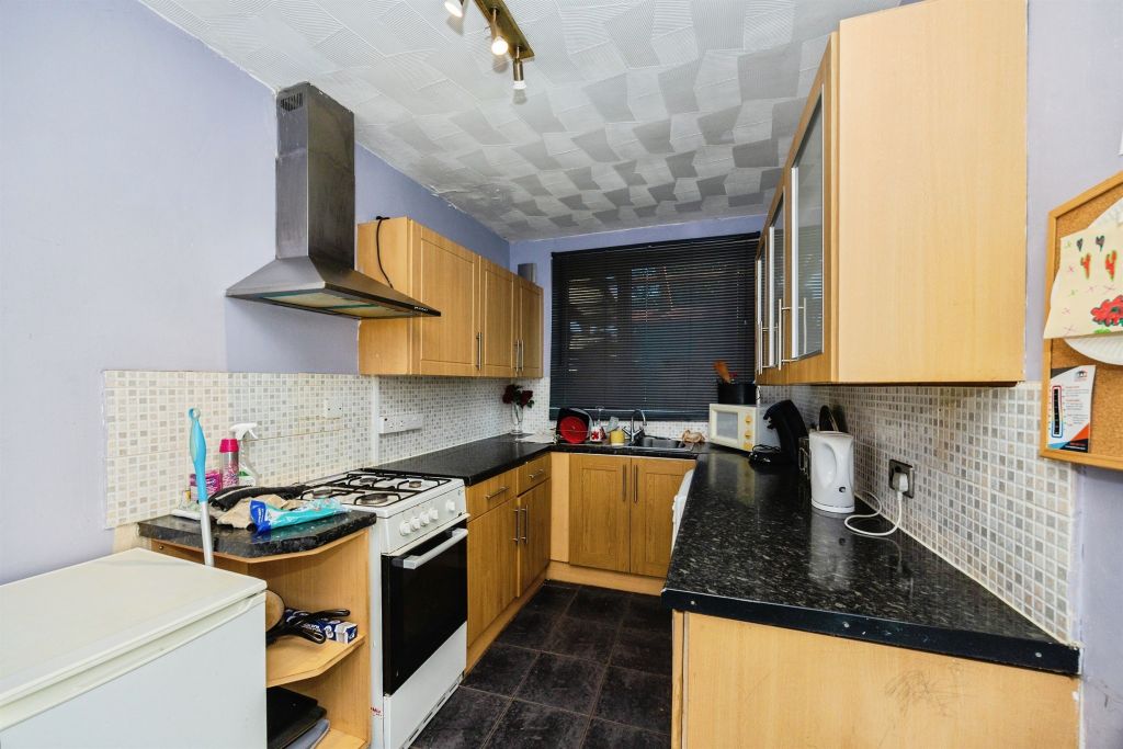 Property photo 2 of 12