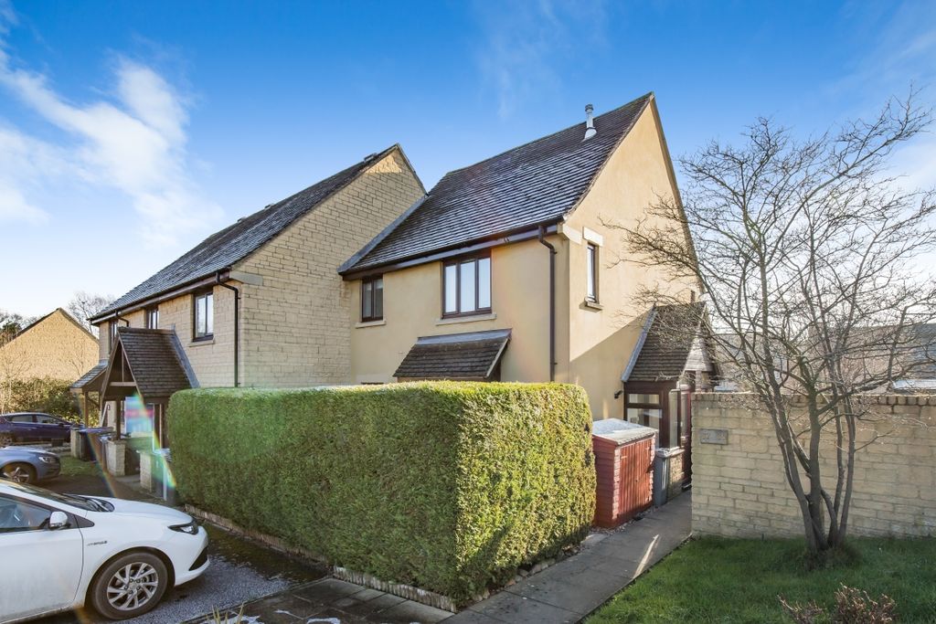 Property photo 1 of 9 83281