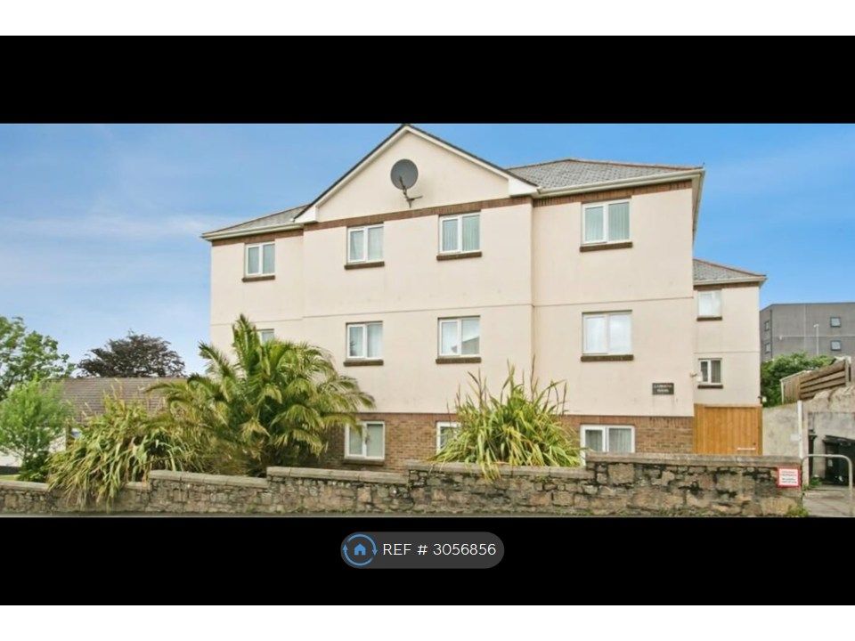 Property photo 2 of 8
