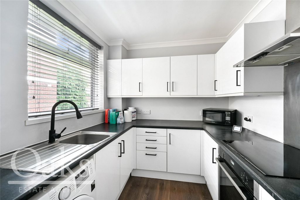 Property photo 3 of 8 Picture No. 07