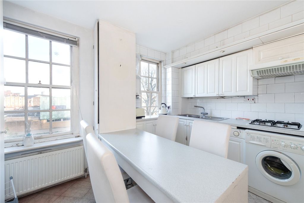 Property photo 2 of 22 Picture No. 07