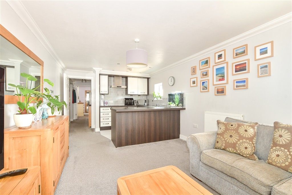 Property photo 3 of 9 Kitchen/ Living Room