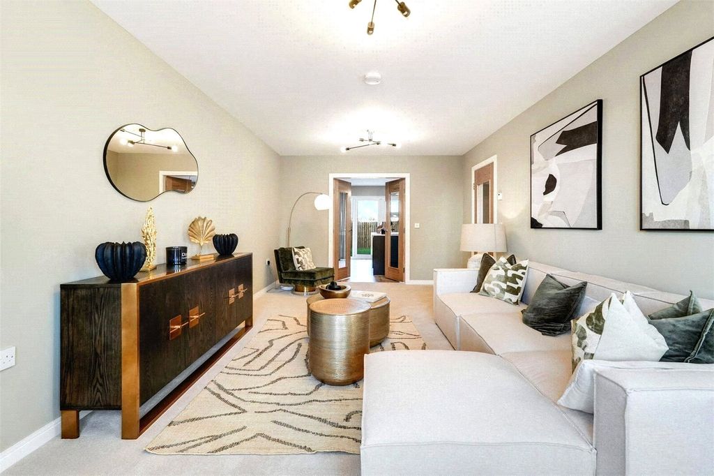 Property photo 2 of 12 Lounge
