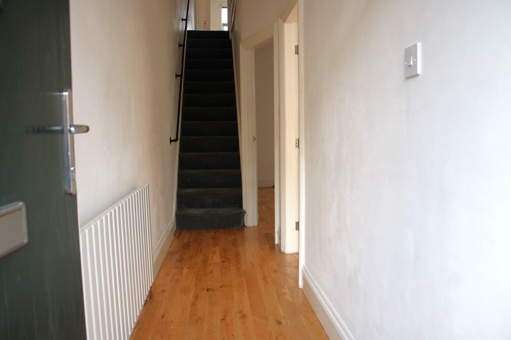 Property photo 2 of 17 Hall