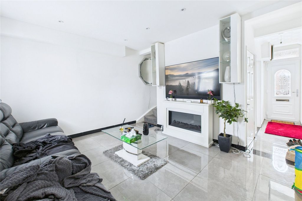 Property photo 3 of 12 Picture No. 06