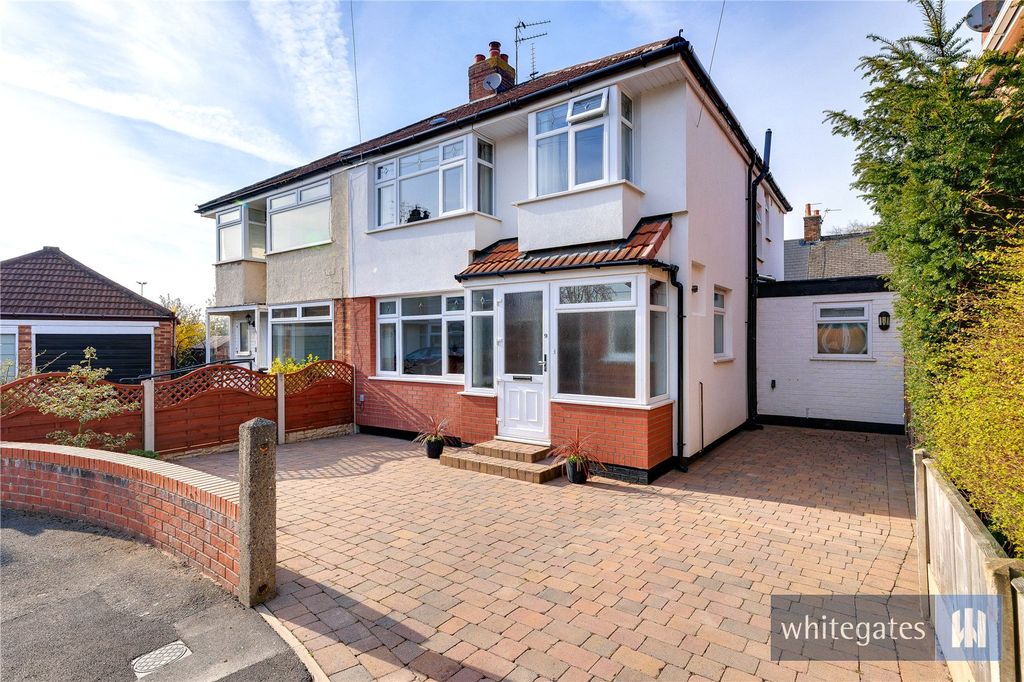 Property photo 1 of 43 Picture No. 01