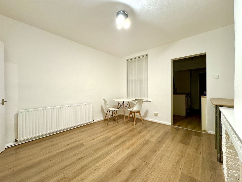 Property photo 3 of 8 Best Estate Agent Sheffield