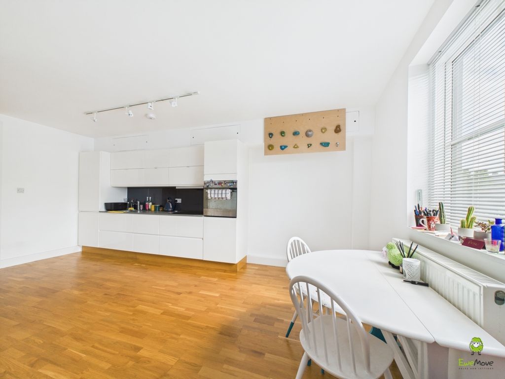 Property photo 3 of 10 Nicoleta Aliman Ewemove Bexleyheath