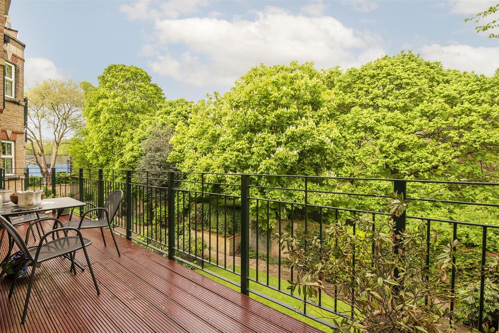 Property photo 3 of 15 Helliwell &amp; Co