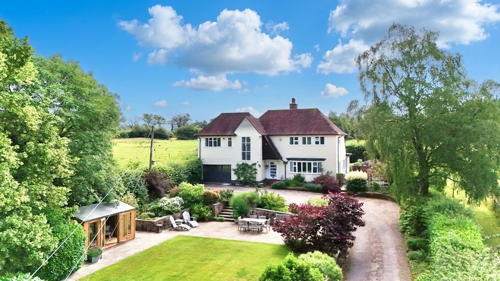 Property photo 1 of 36