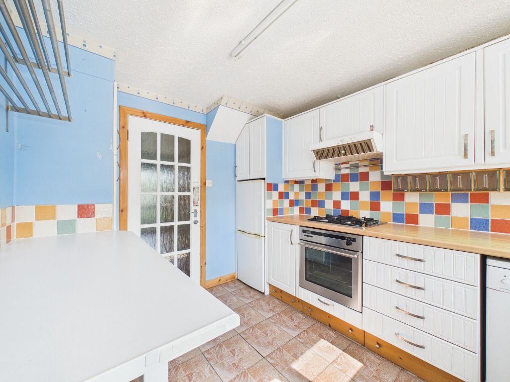 Property photo 3 of 18