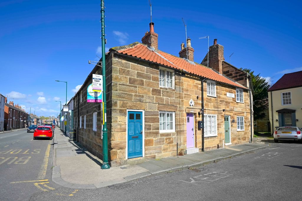 Property photo 1 of 19 Church St Ewemove Guisborough-15