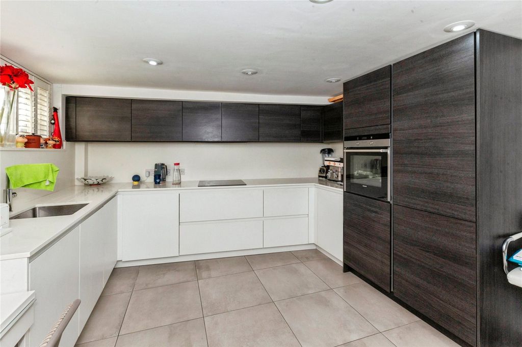 Property photo 2 of 13 Picture No. 07