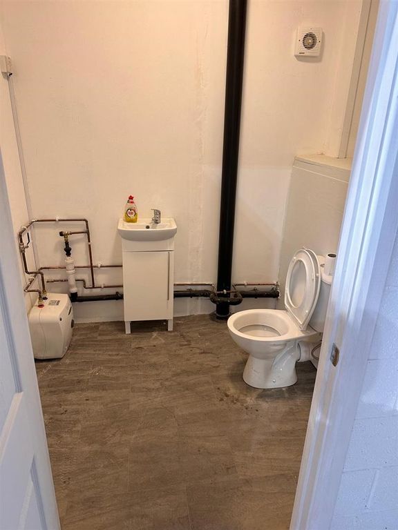 Property photo 3 of 6 3.Jpg