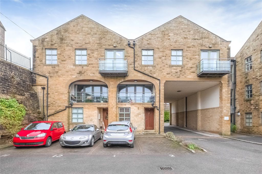 Property photo 1 of 17 Accommodation