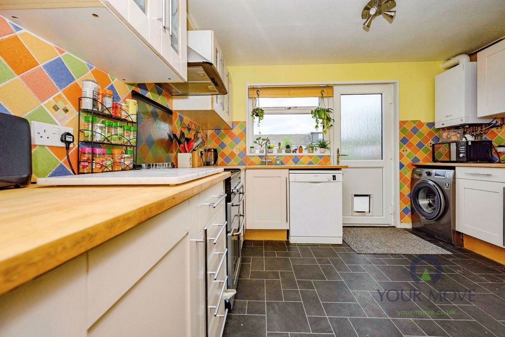 Property photo 3 of 13 Pbox-Img.Jpg