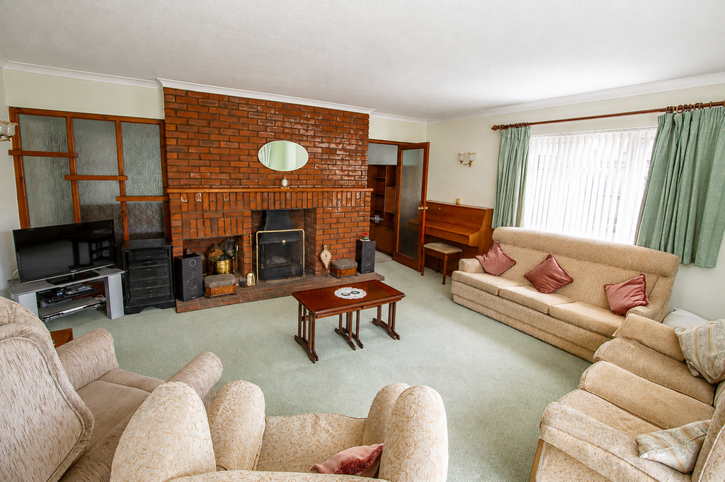 Property photo 2 of 19