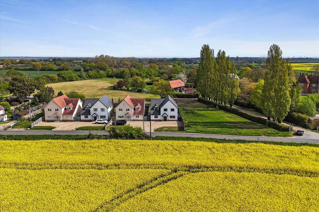 Property photo 2 of 23