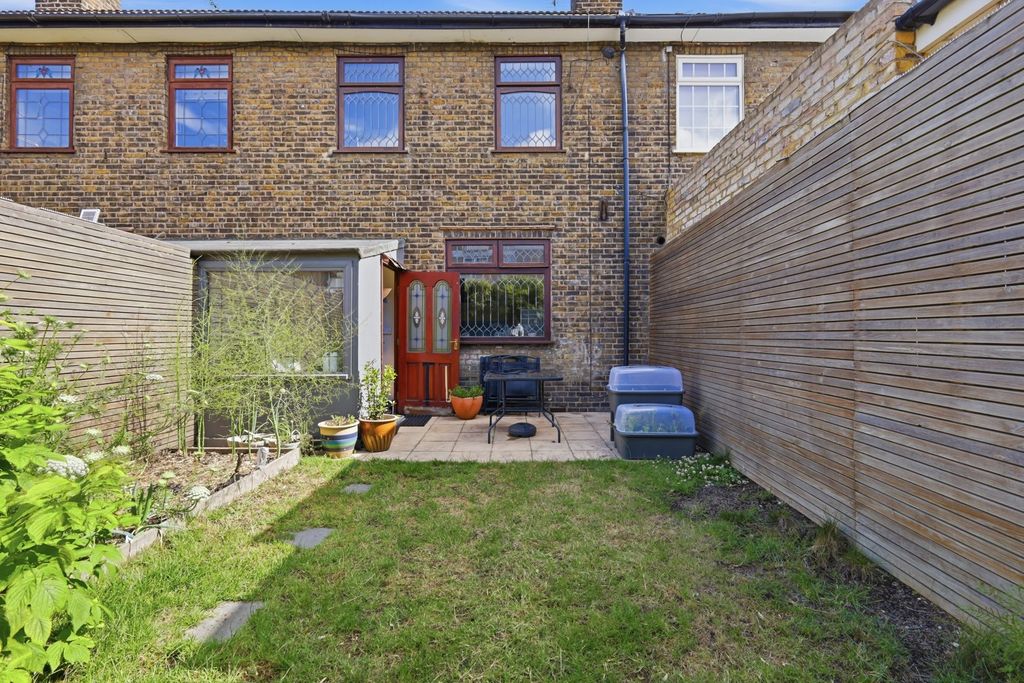 Property photo 3 of 18