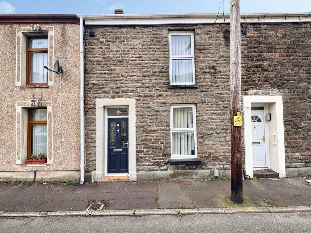 Property photo 1 of 25