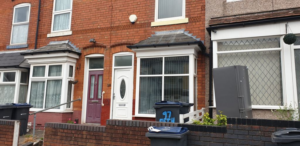 Property photo 1 of 7 ** 2 Bedroom Newly Refurbished Property Available**