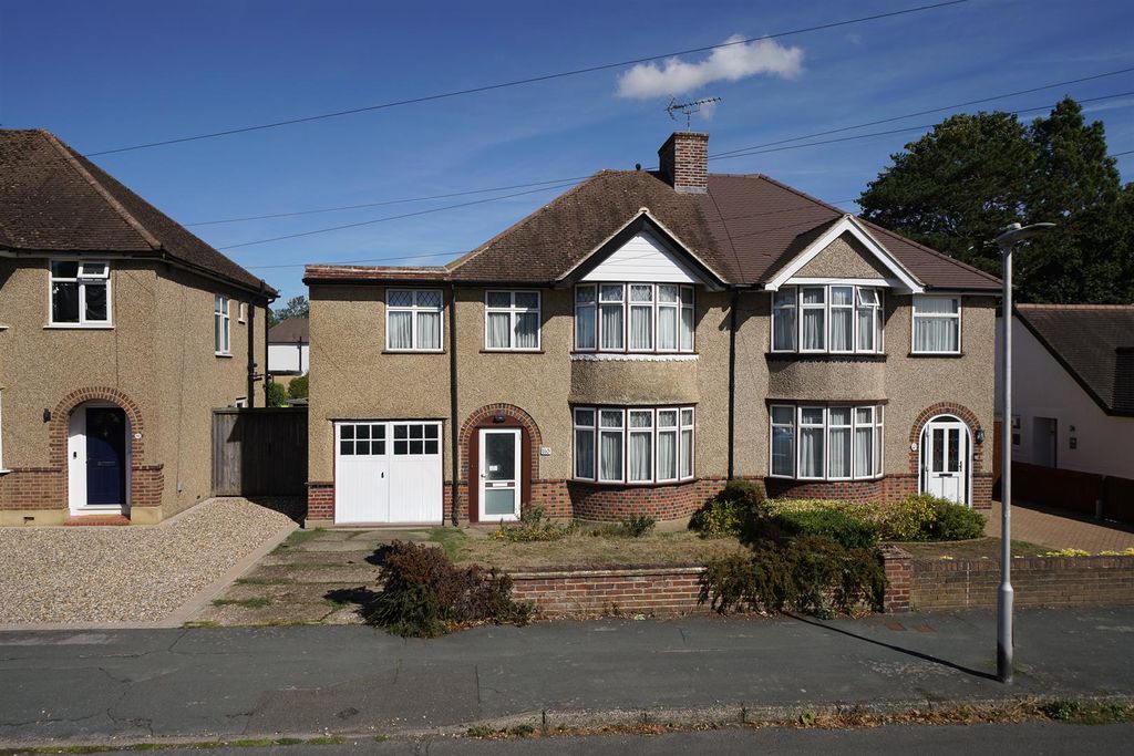 Property photo 1 of 13 110-Kenilworth-Drive-1001.Jpg
