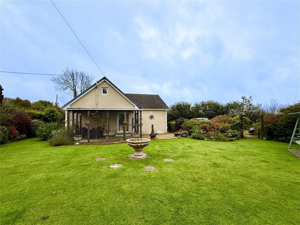 Property photo 3 of 26 Picture No. 28